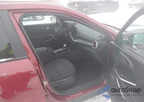 2024 Chevrolet Trax Fwd 1Rs z USA, uszkodzony, nr VIN KL77LGE27RC146428